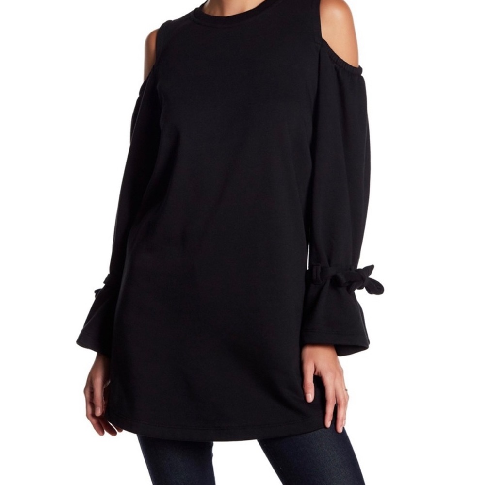 Lush cold shoulder long sleeve knit dress S